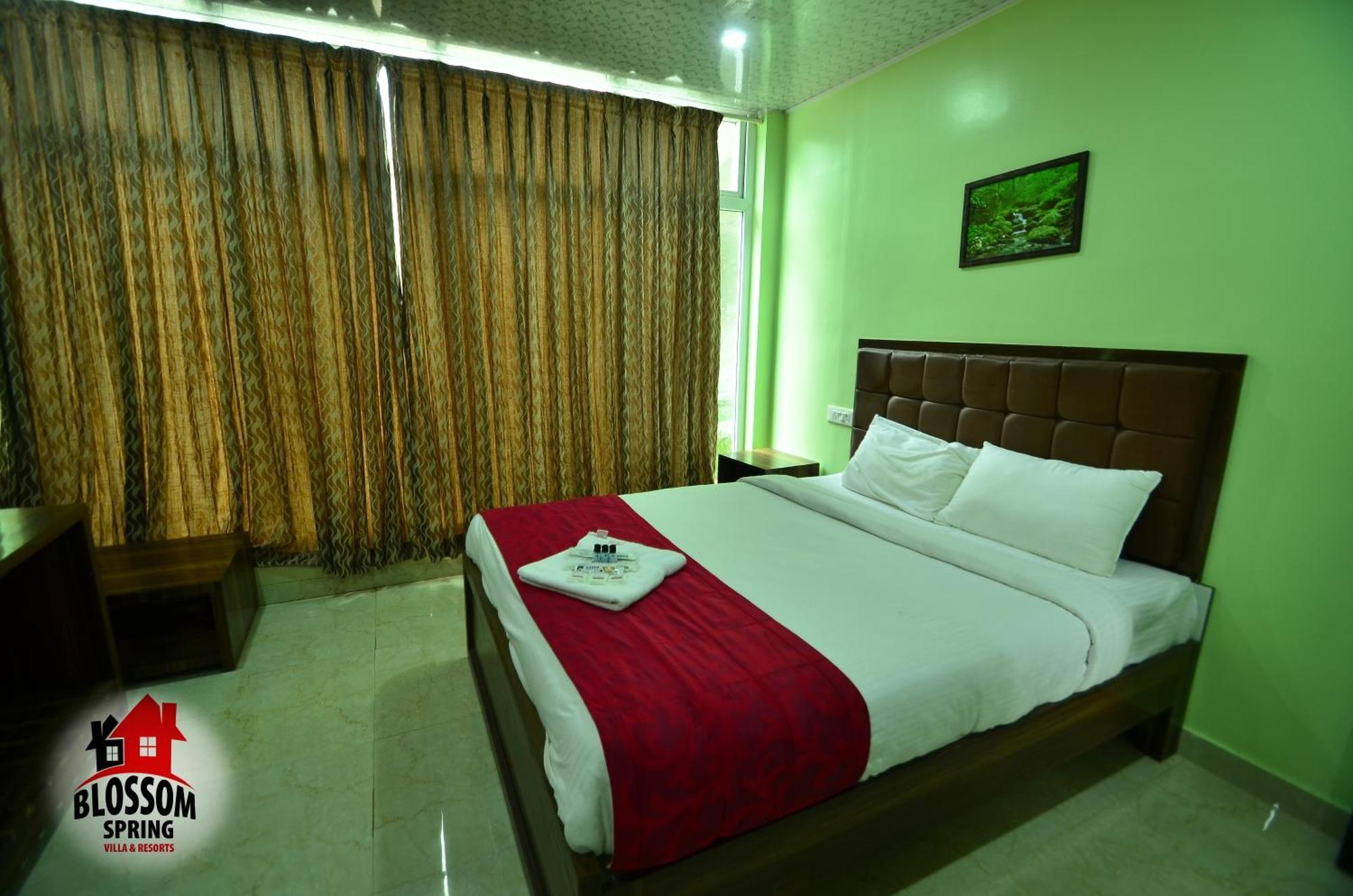 Blossom Spring Villa Udagamandalam Exterior photo