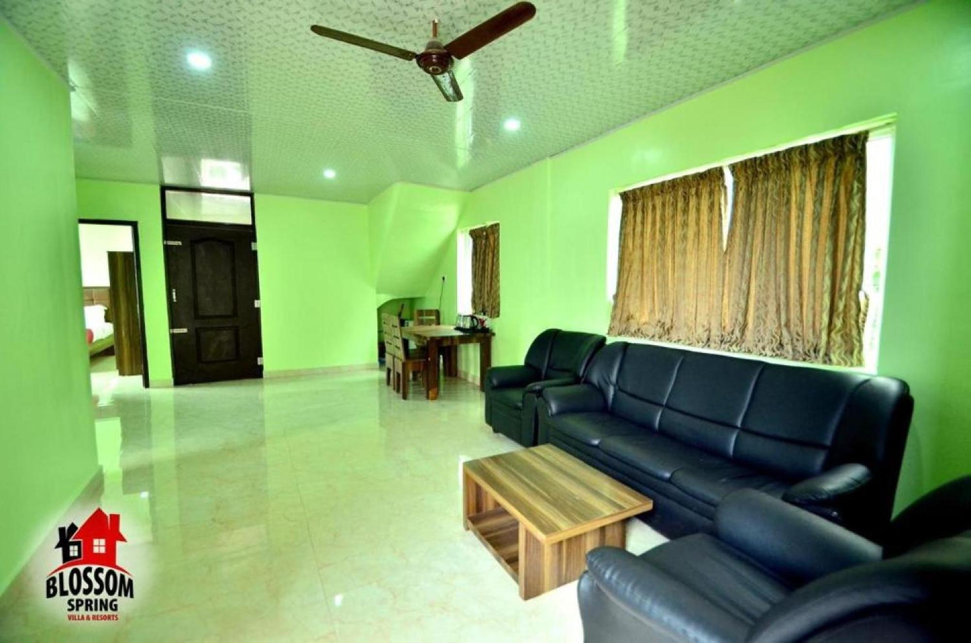 Blossom Spring Villa Udagamandalam Exterior photo