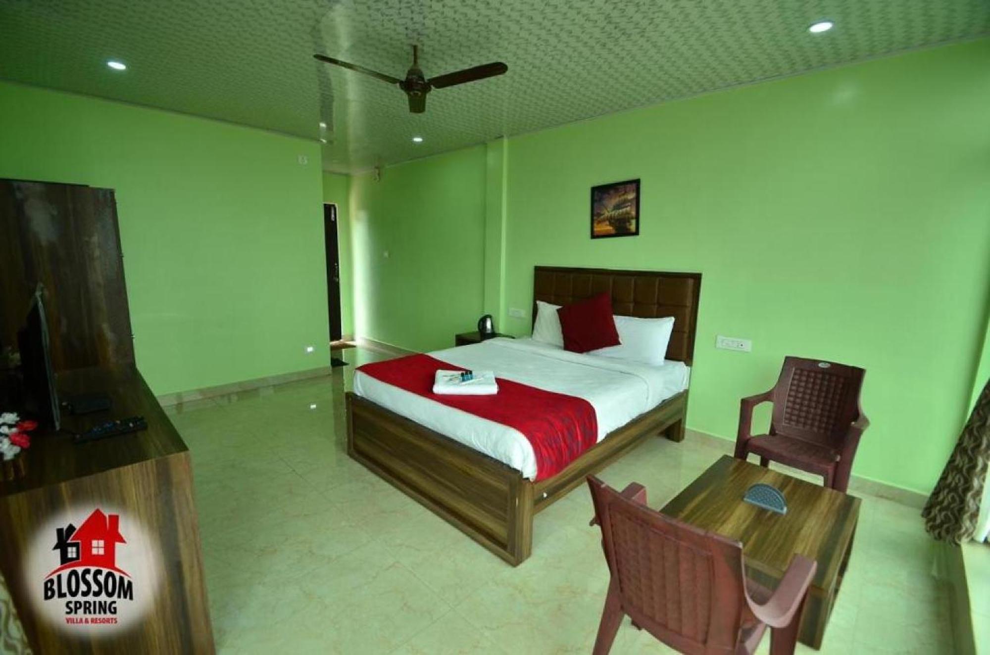Blossom Spring Villa Udagamandalam Exterior photo