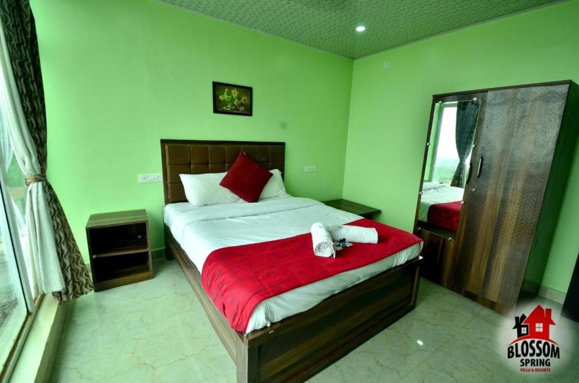 Blossom Spring Villa Udagamandalam Exterior photo